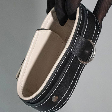 Fetish Dreams Ошейник из толстой кожи с бежевым подкладом