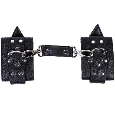 Fetish Dreams Наручники на пряжке с заклепками